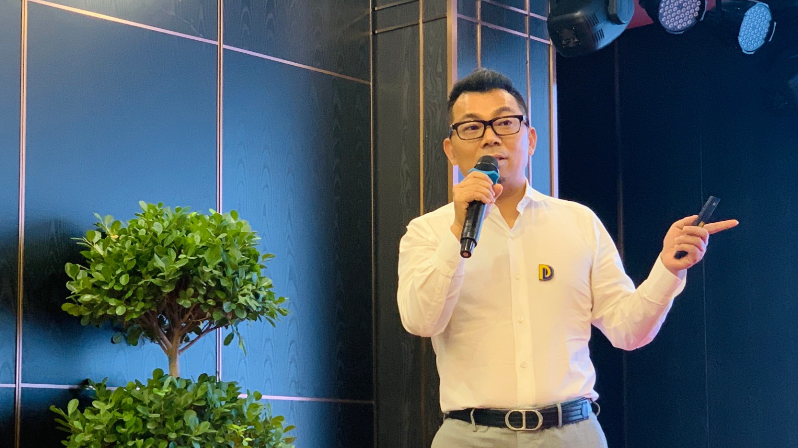 15953964503376124NHz.jpeg 15953964503376124NHz.jpeg